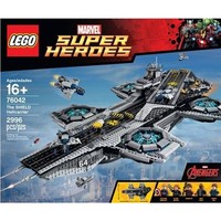 Пластиковый конструктор LEGO Авианосец Мстителей (76042)